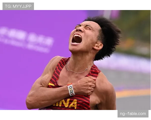 韦少赛场上火力全开,私底下却被宠妻到认人都害羞? 韦少赛场上火力全开,私底下却被宠妻到认人都害羞?